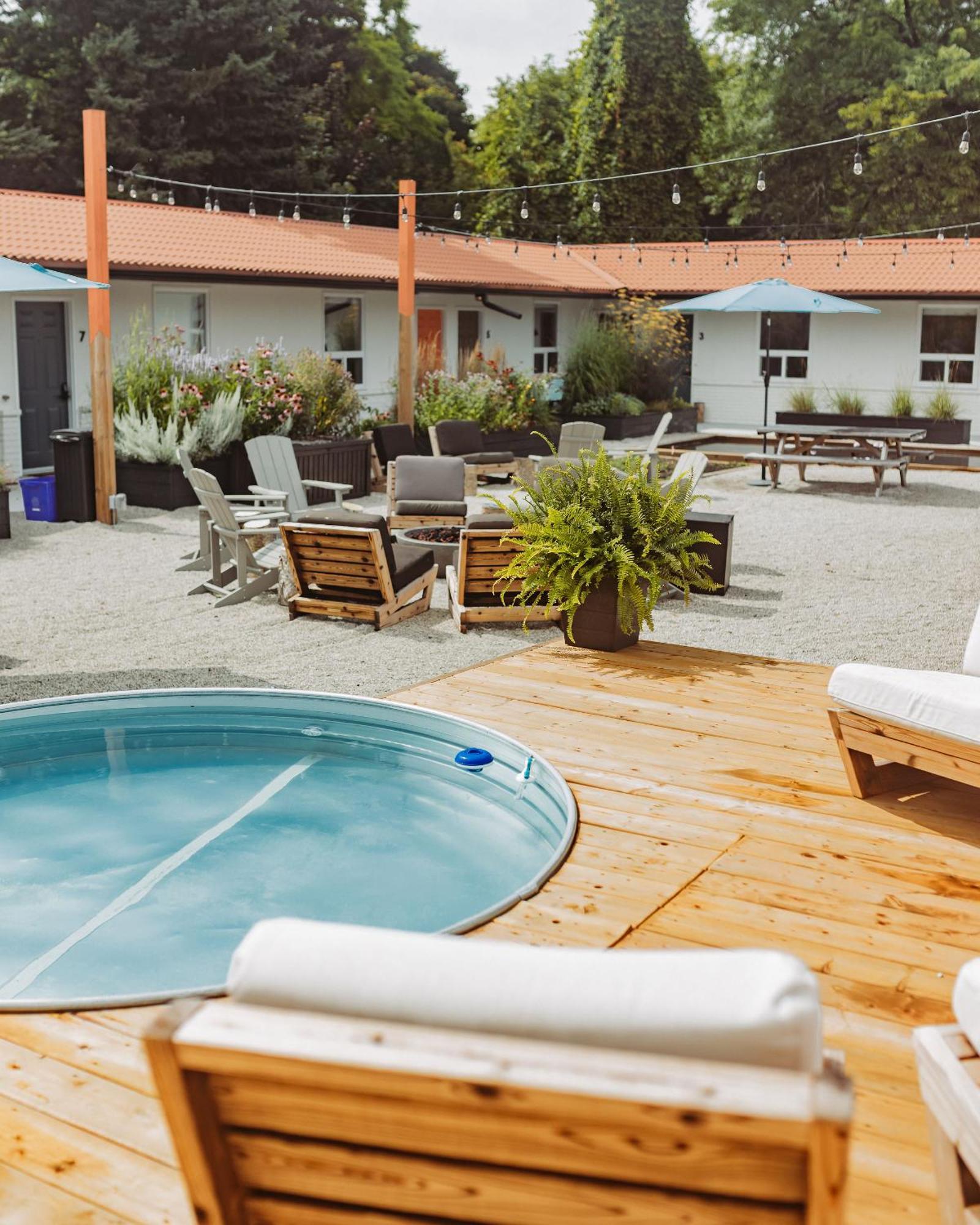 Penny'S Motel Thornbury Exterior photo