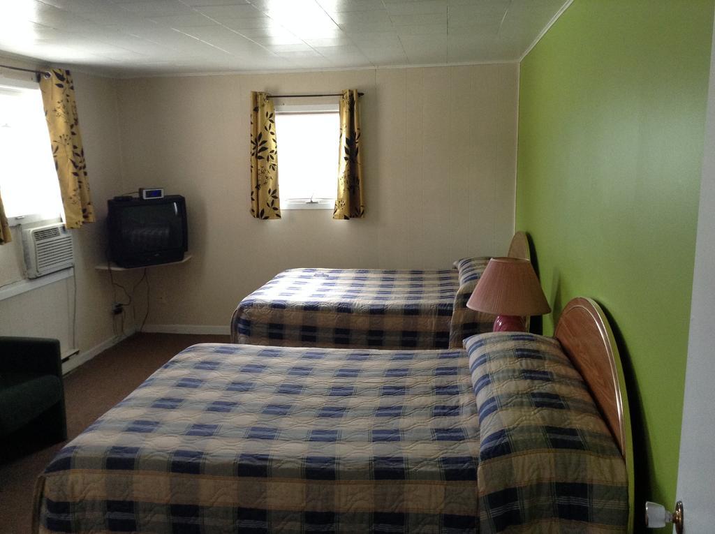 Penny'S Motel Thornbury Exterior photo